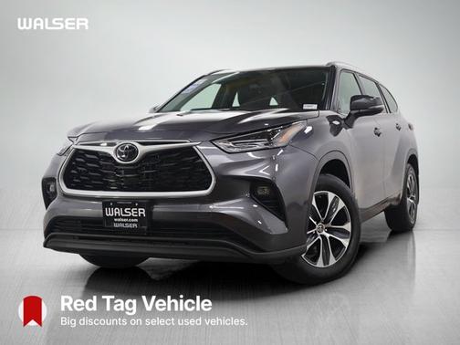 Magnetic Gray 2024 Toyota Highlander XLE