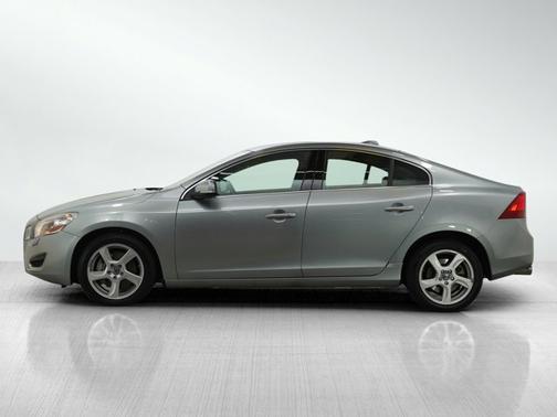 2013 Volvo S60 T5 Premier