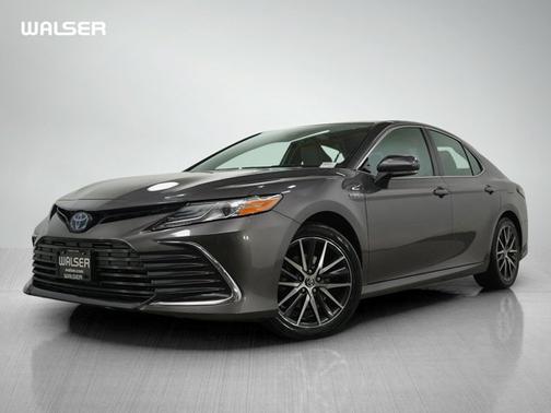 2021 Toyota Camry Hybrid XLE