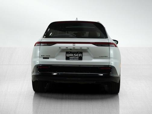 2025 Toyota Crown Signia Limited