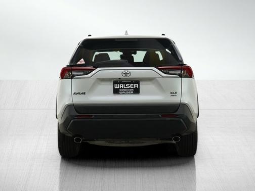 Pearl 2025 Toyota RAV4 XLE Premium
