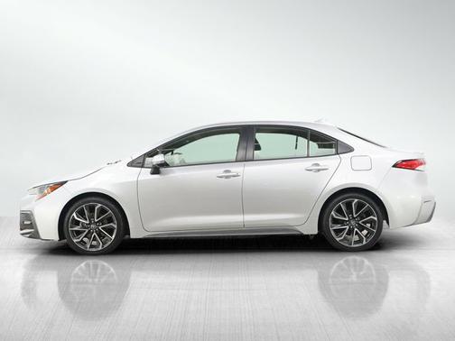 Classic Silver Metallic 2020 Toyota Corolla SE