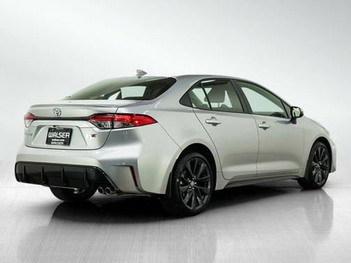 Classic Silver Metallic 2024 Toyota Corolla SE