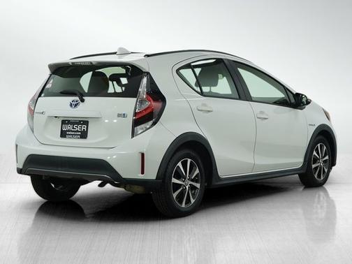 2018 Toyota Prius c Four