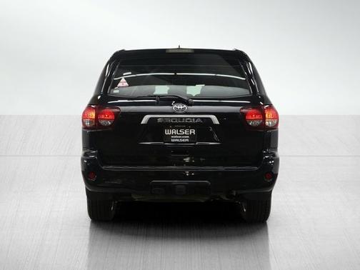 2022 Toyota Sequoia Platinum