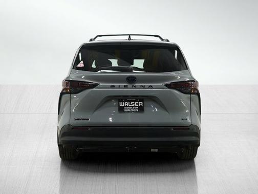 2025 Toyota Sienna Woodland Edition