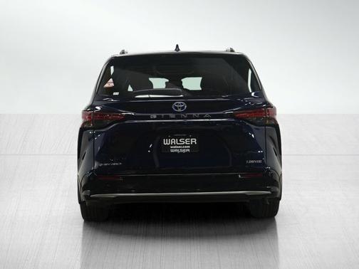 2025 Toyota Sienna Limited