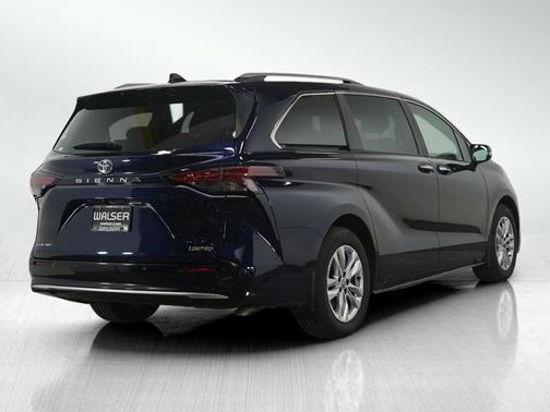 2025 Toyota Sienna Limited