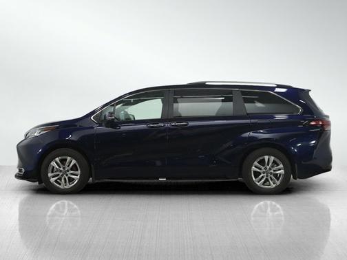 2025 Toyota Sienna Limited