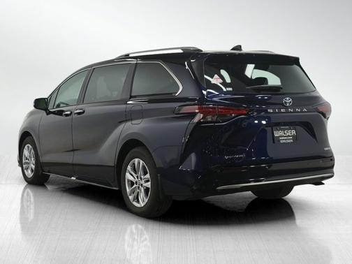 2025 Toyota Sienna Limited