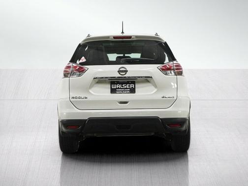 Pearl White 2016 Nissan Rogue SL