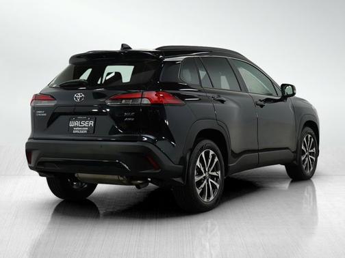 2025 Toyota Corolla Cross XLE