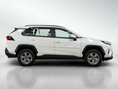 Ice Cap 2023 Toyota RAV4 XLE