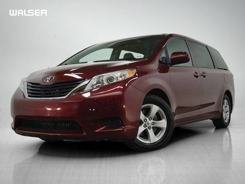 2014 Toyota Sienna LE