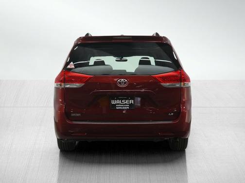 2014 Toyota Sienna LE