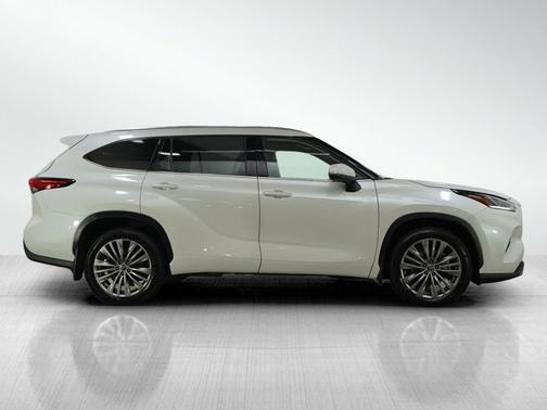 Blizzard Pearl 2021 Toyota Highlander Platinum