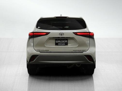 Blizzard Pearl 2021 Toyota Highlander Platinum