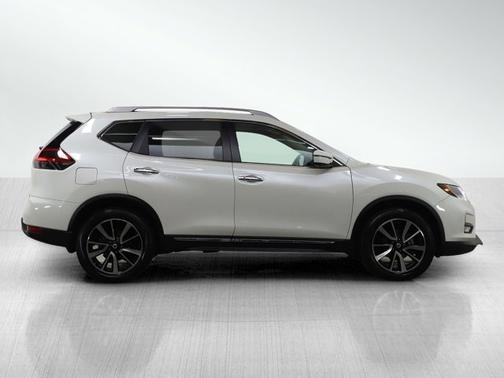 2020 Nissan Rogue SL