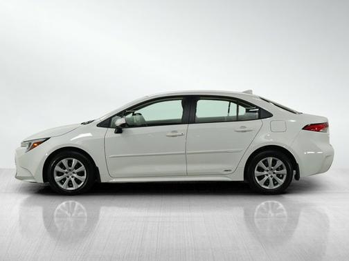 2025 Toyota Corolla Hybrid LE