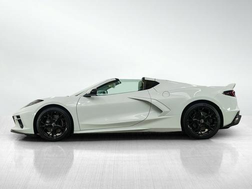 Arctic White 2020 Chevrolet Corvette 3LT