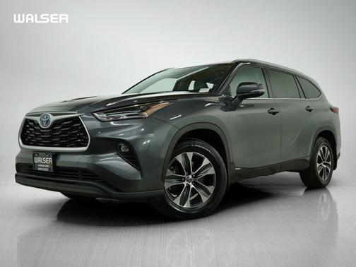 2022 Toyota Highlander Hybrid XLE