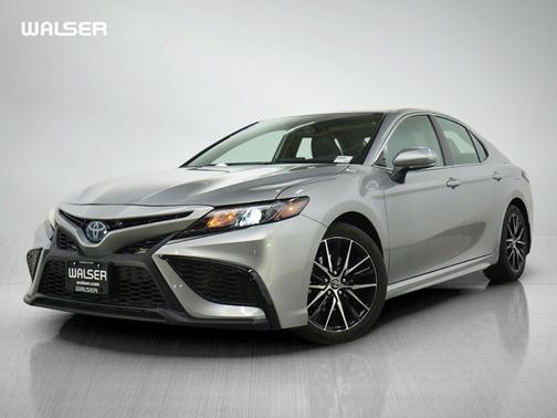Celestial Silver Metallic 2024 Toyota Camry Hybrid XLE