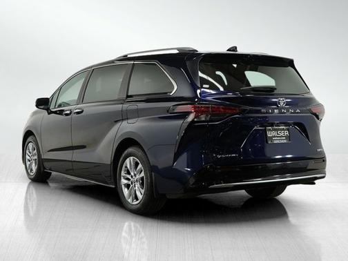 2025 Toyota Sienna Limited