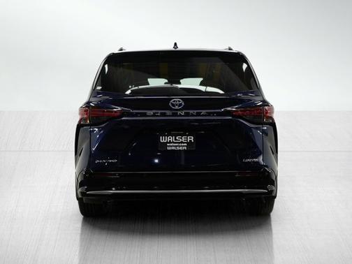2025 Toyota Sienna Limited