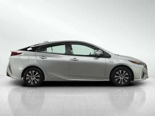2022 Toyota Prius Prime XLE