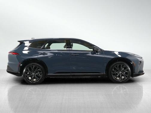 2025 Toyota Crown Signia Limited