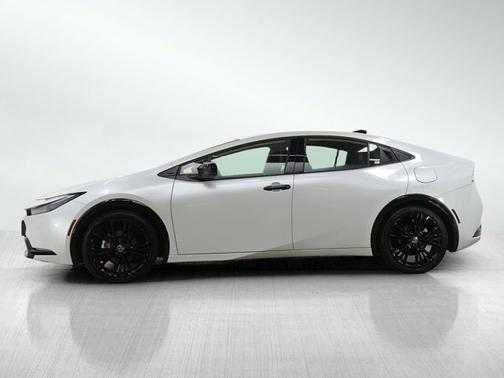 2026 Toyota Prius Plug-In Hybrid 