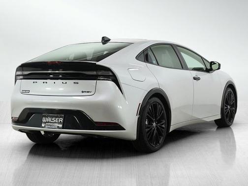 2026 Toyota Prius Plug-In Hybrid 