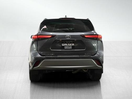 2025 Toyota Highlander Hybrid Hybrid Platinum