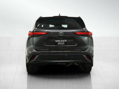 2022 Toyota Highlander Limited