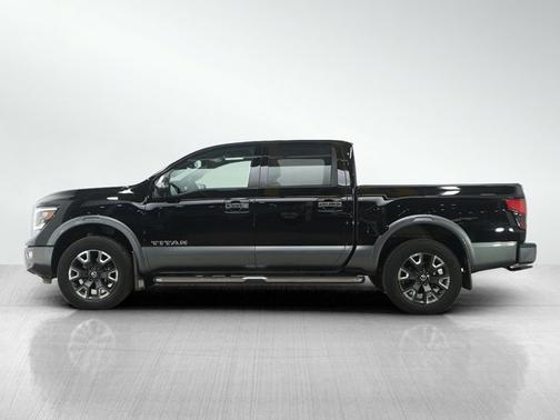 2022 Nissan Titan Platinum Reserve