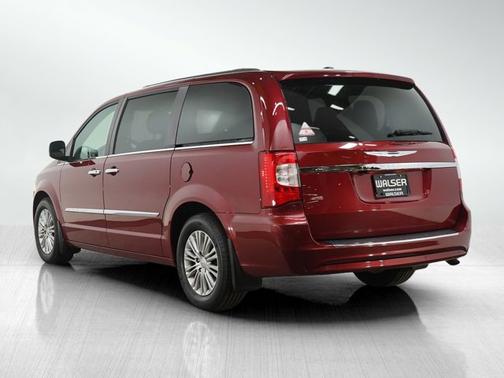 2016 Chrysler Town & Country Touring-L Anniversary Edition