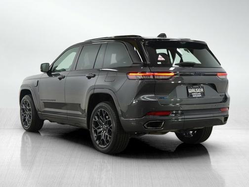 2023 Jeep Grand Cherokee Summit Reserve