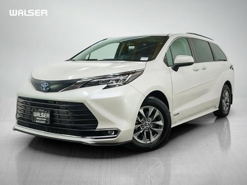 2021 Toyota Sienna XLE