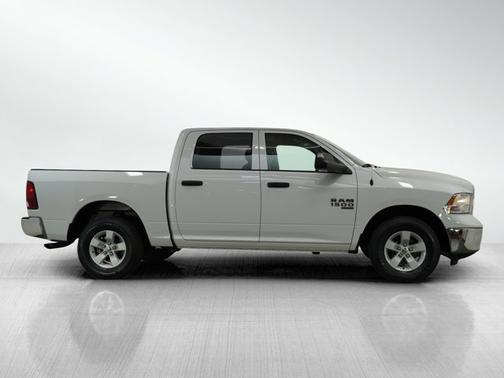 2023 RAM 1500 SLT