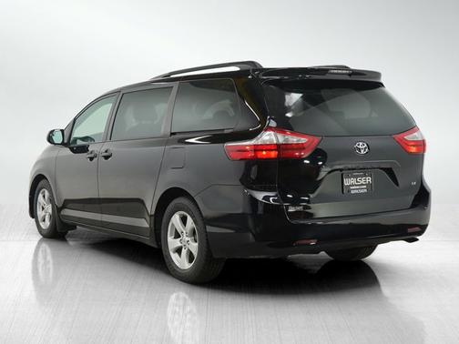 2015 Toyota Sienna LE