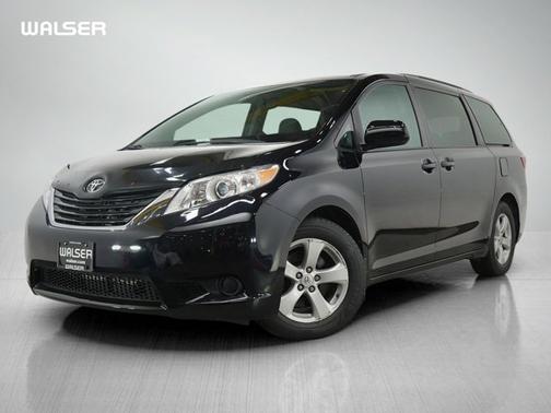 2015 Toyota Sienna LE