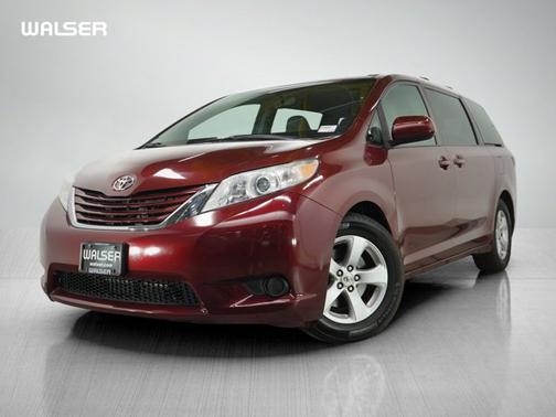 2016 Toyota Sienna LE