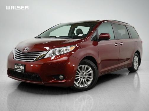 2017 Toyota Sienna XLE