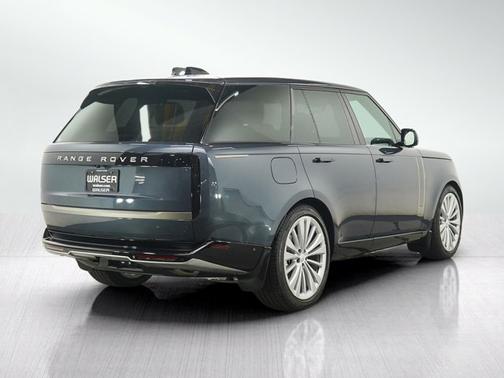 Varesine Blue Metallic 2025 Land Rover Range Rover SE