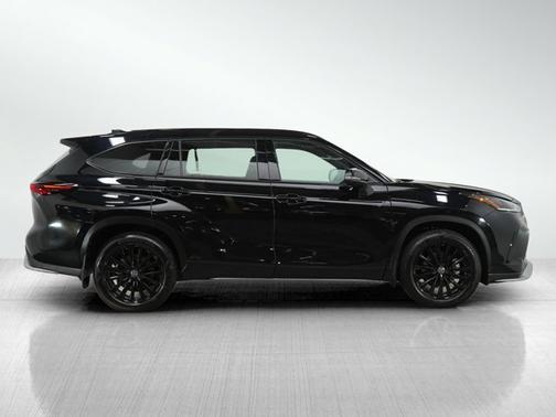 2024 Toyota Highlander XSE