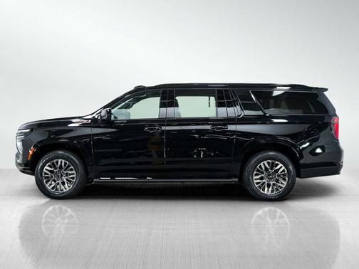 Black 2025 Chevrolet Suburban Z71