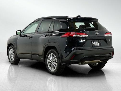 2025 Toyota Corolla Cross LE