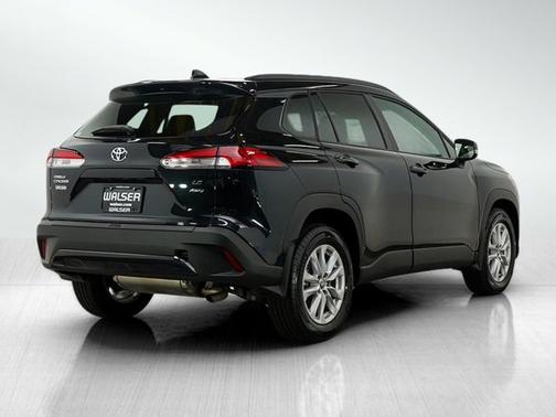 2025 Toyota Corolla Cross LE