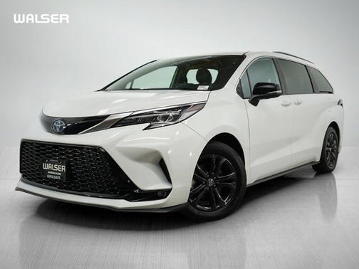 2024 Toyota Sienna XSE