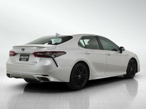 2021 Toyota Camry Hybrid XSE
